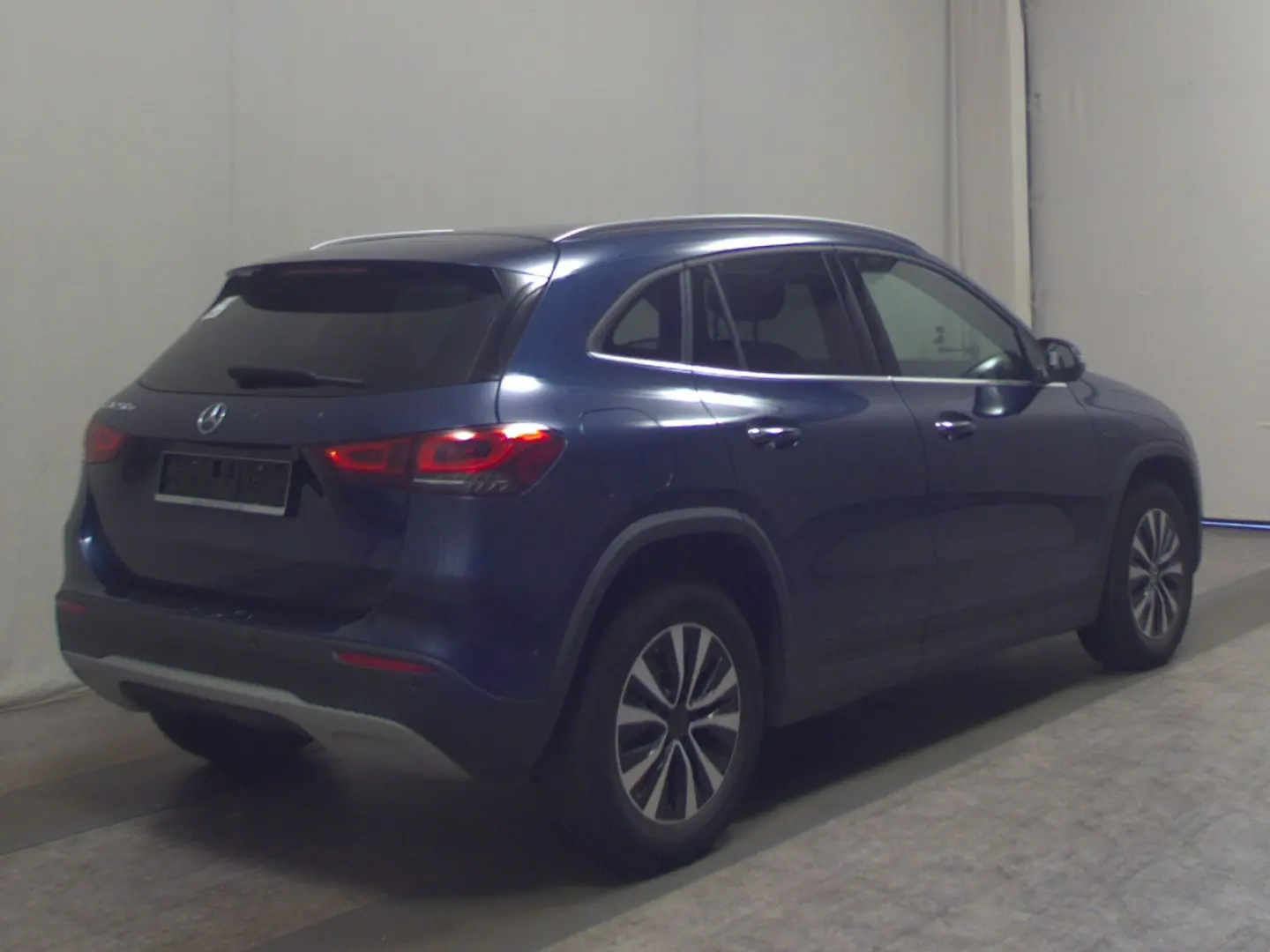 GLA 250 e Style T-Leder Navi Multibeam 360  RfK