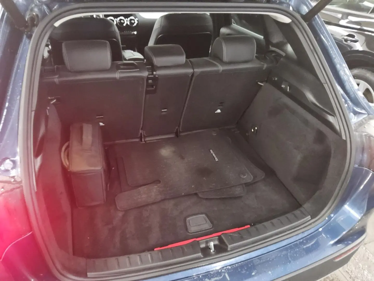 GLA 250 e Style T-Leder Navi Multibeam 360  RfK