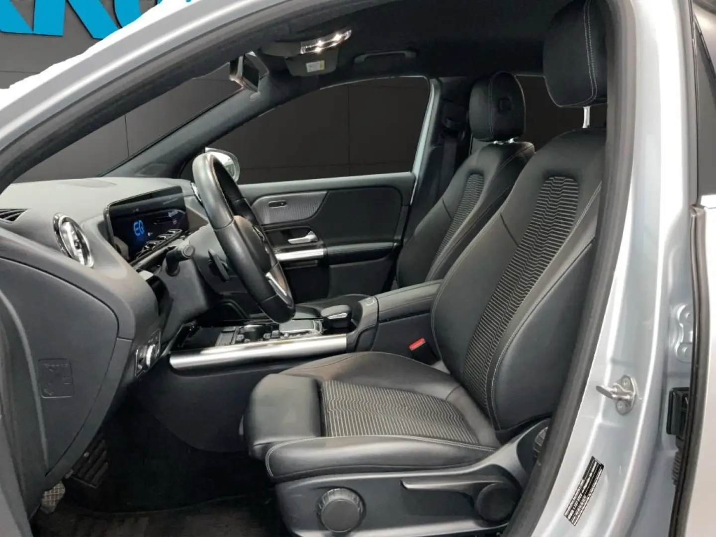 GLA 250 e PROGRESSIVE SPURPAKET PARKASSIST SHZ