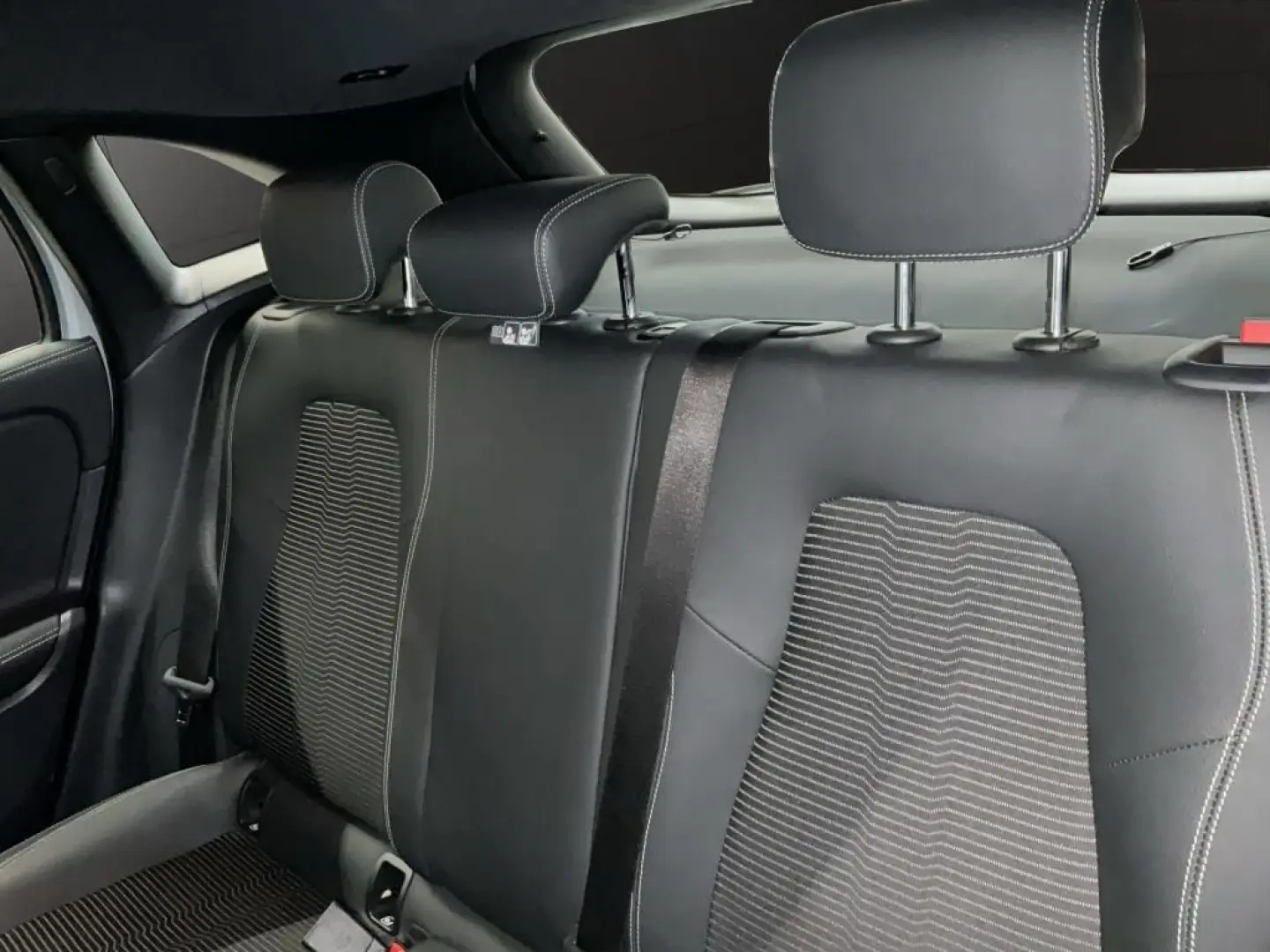 GLA 250 e PROGRESSIVE SPURPAKET PARKASSIST SHZ