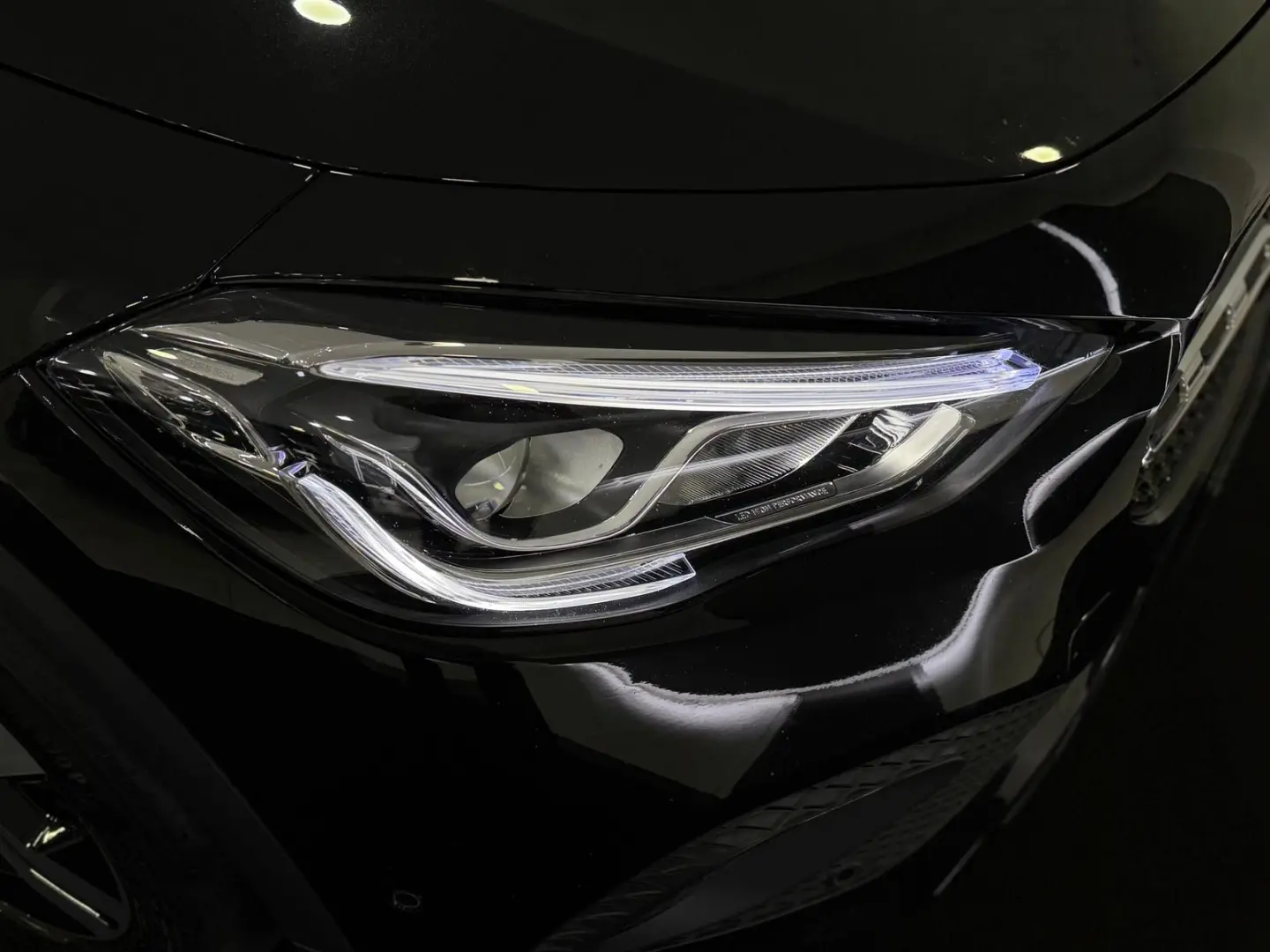 GLA 250 e  DIST KAMERA NIGHT SITZHEIZUNG