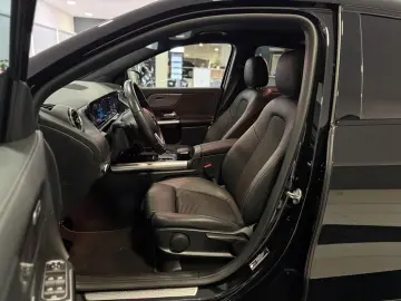 GLA 250 e  DIST KAMERA NIGHT SITZHEIZUNG