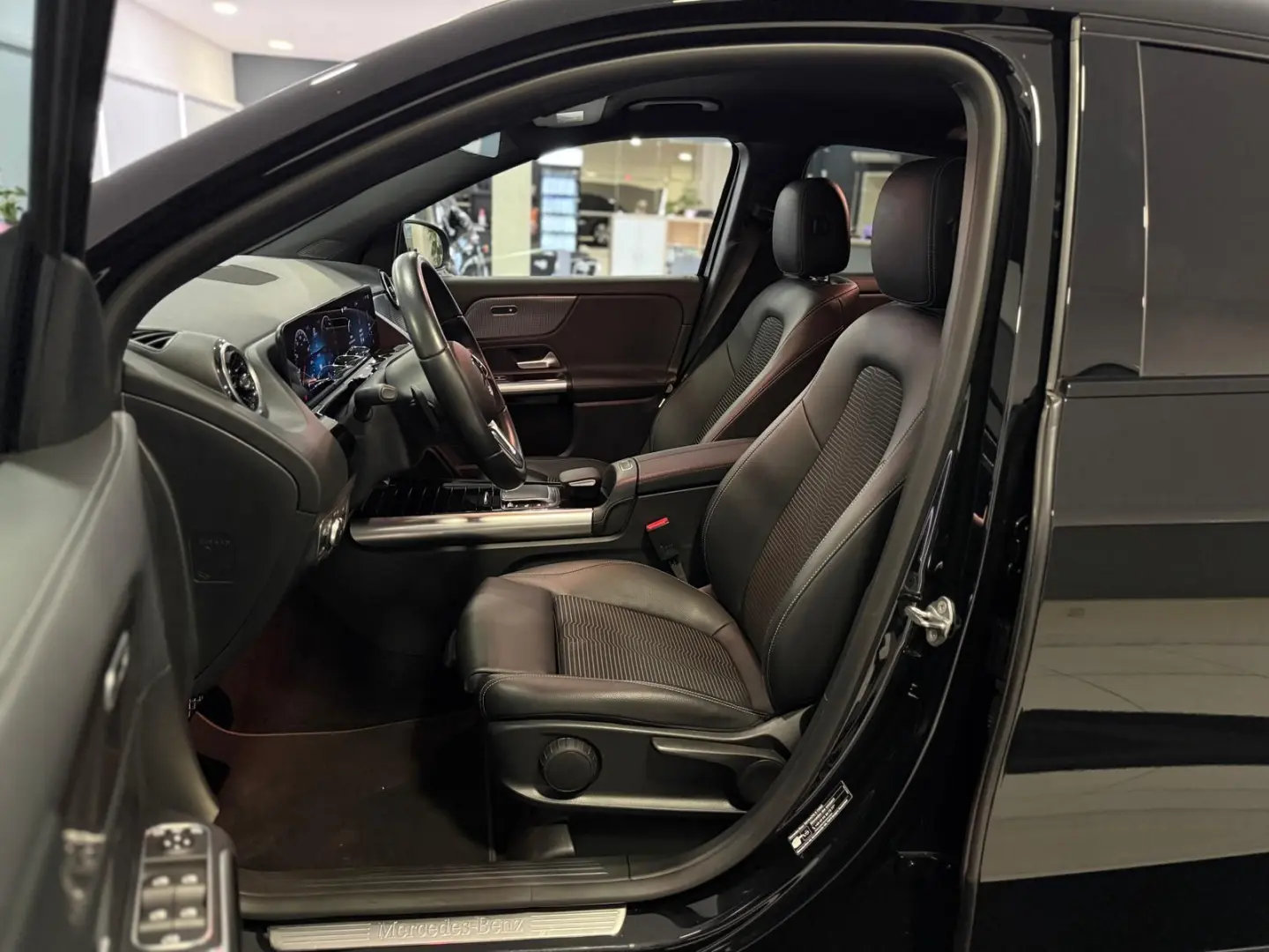 GLA 250 e  DIST KAMERA NIGHT SITZHEIZUNG