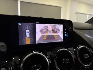 GLA 250 e  DIST KAMERA NIGHT SITZHEIZUNG