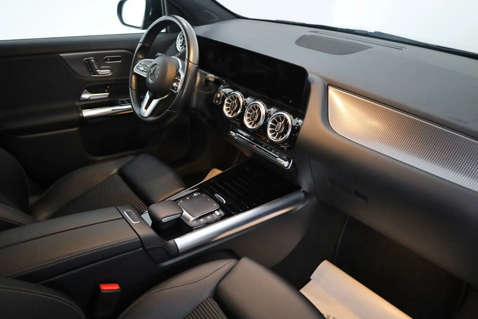 GLA 200d Style  4Matic NAVI LED T.Leder Pano