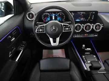 GLA 200d Style  4Matic NAVI LED T.Leder Pano