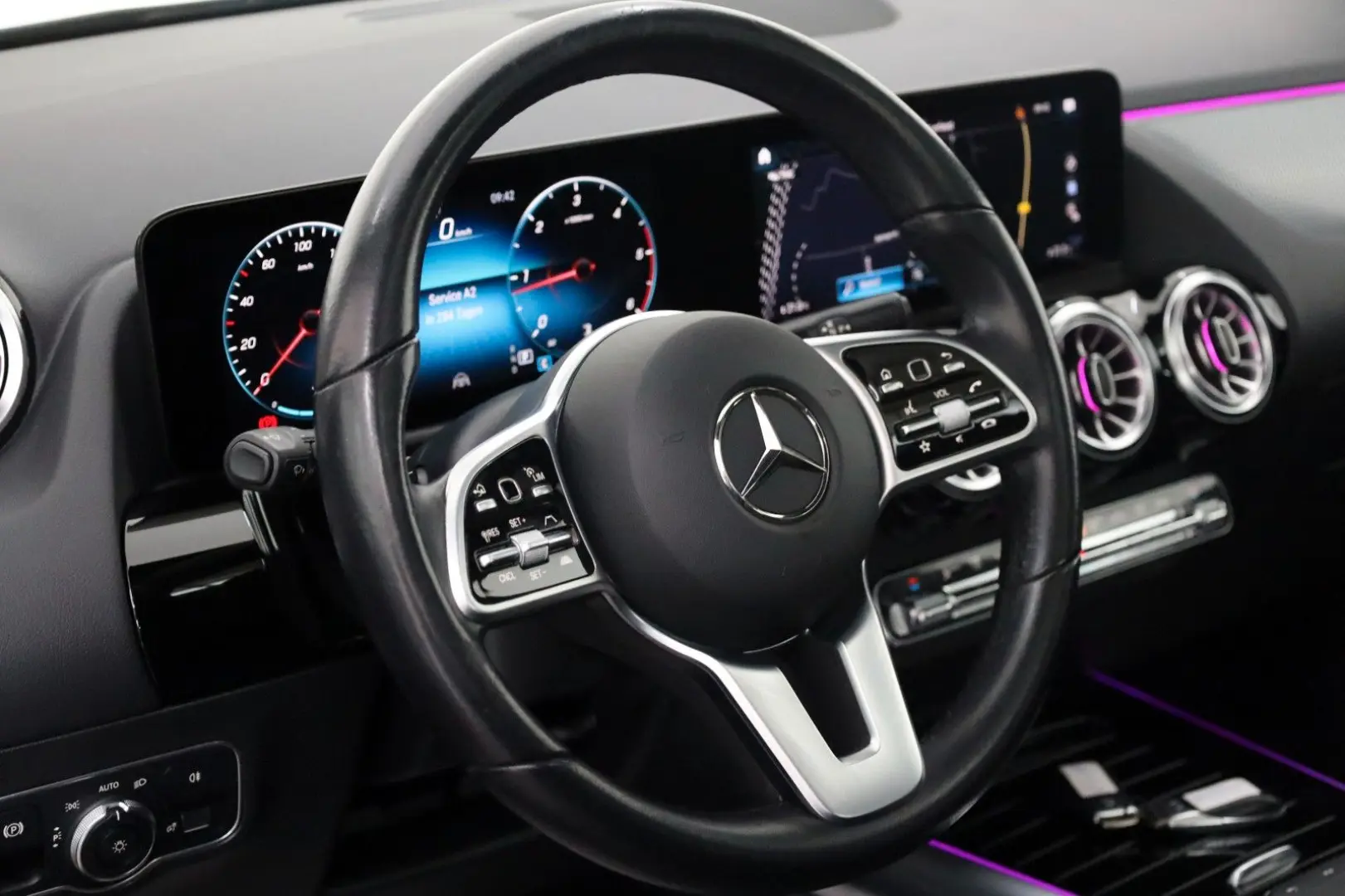 GLA 200d Style  4Matic NAVI LED T.Leder Pano