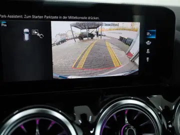 GLA 200d Style  4Matic NAVI LED T.Leder Pano