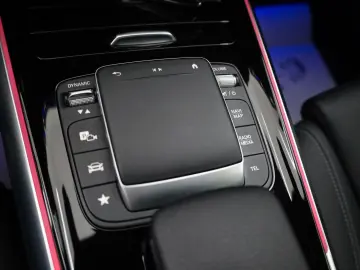 GLA 200d Style  4Matic NAVI LED T.Leder Pano