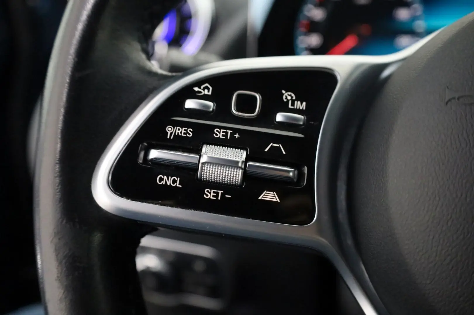 GLA 200d Style  4Matic NAVI LED T.Leder Pano