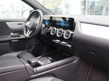 GLA 250 e Style  AHK LED KAMERA NAVI AMBIENTEB.