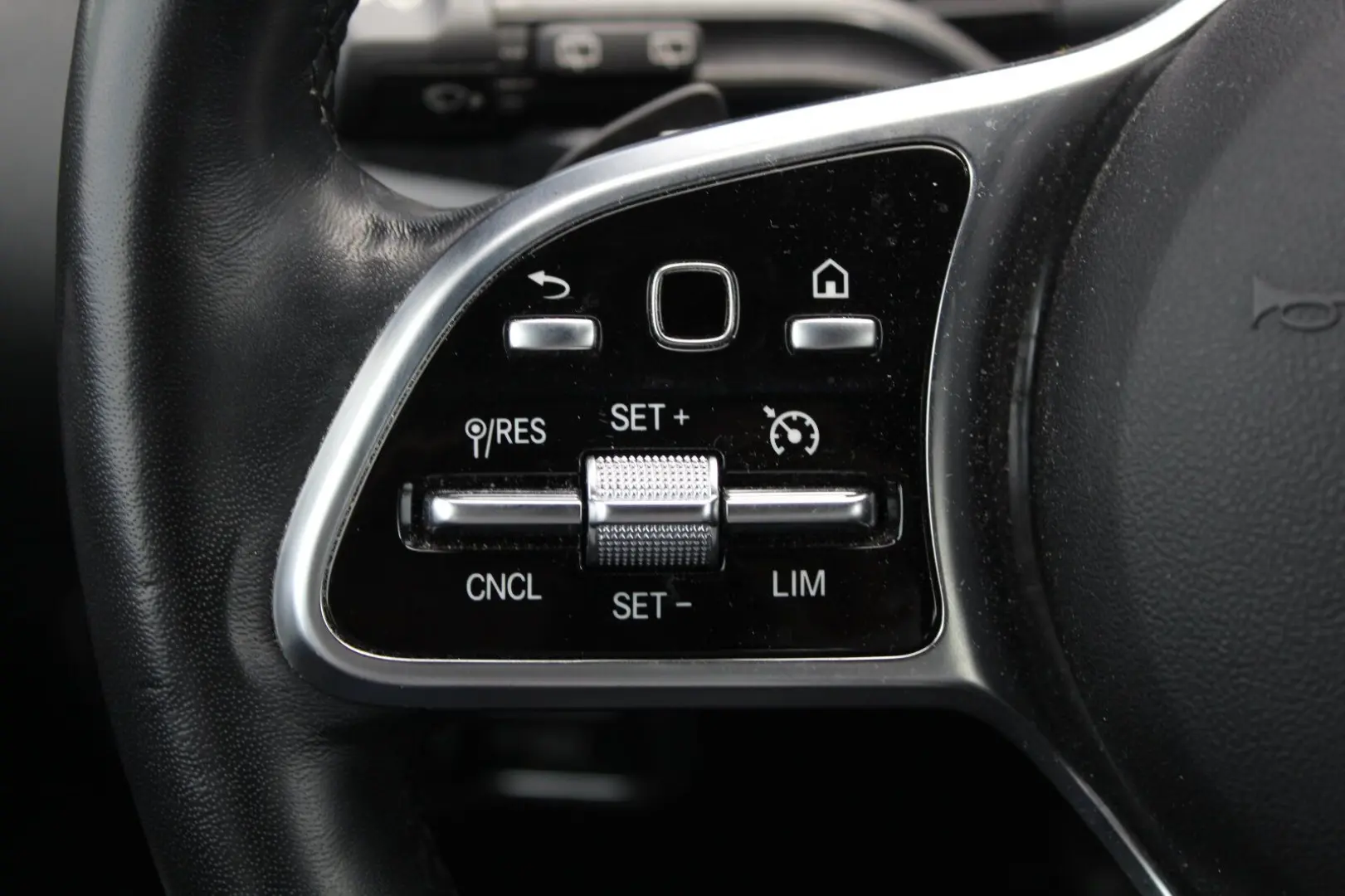 GLA 250 e Style  AHK LED KAMERA NAVI AMBIENTEB.