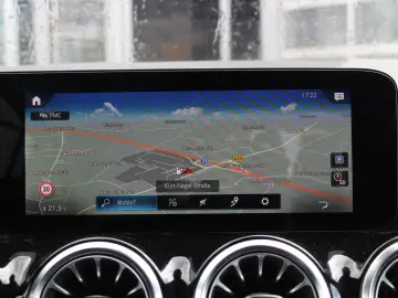 GLA 250 e Style  AHK LED KAMERA NAVI AMBIENTEB.