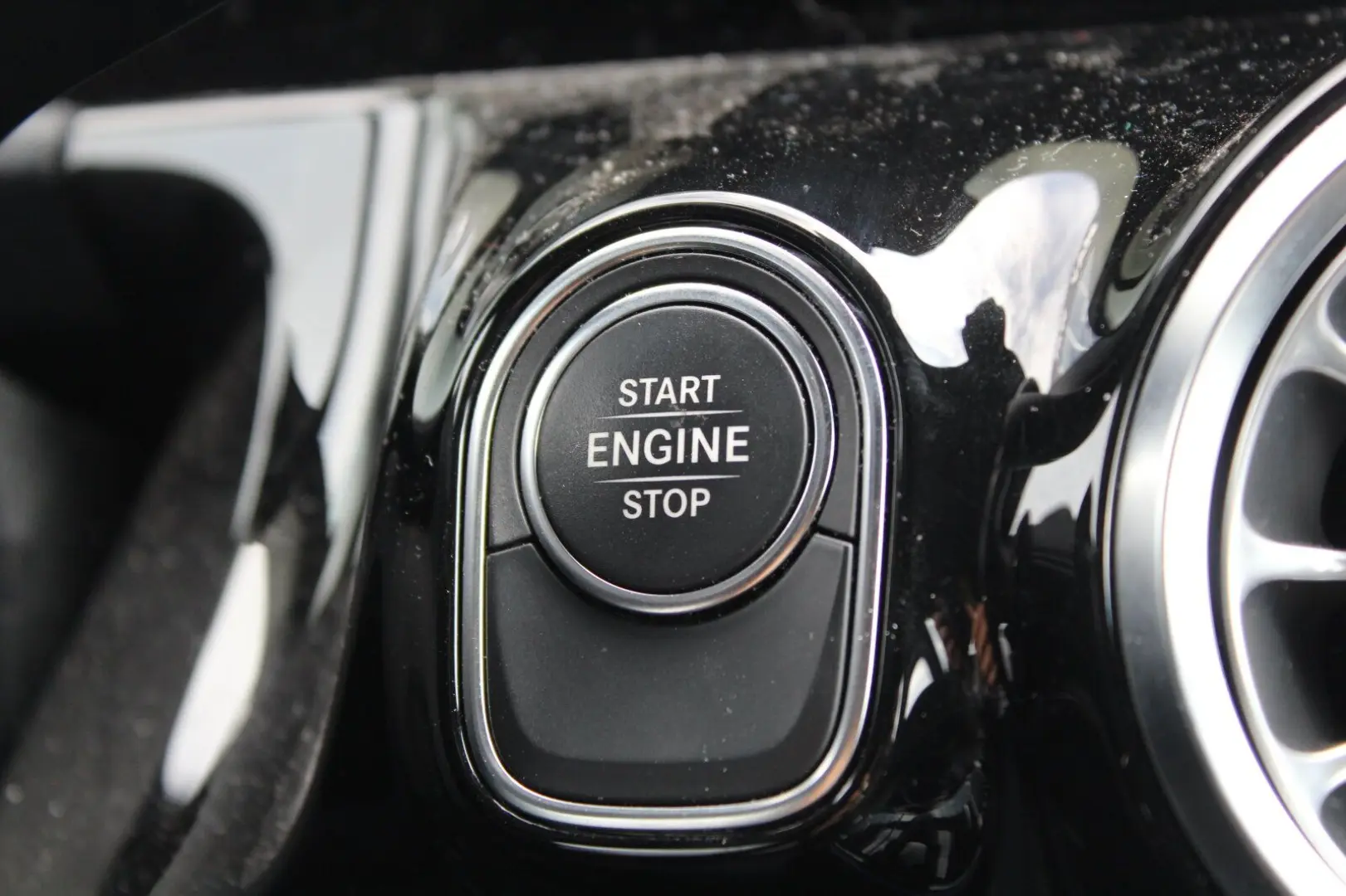 GLA 250 e Style  AHK LED KAMERA NAVI AMBIENTEB.