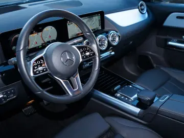 GLA 250 e PROGRESSIVE HUD ACC AHK