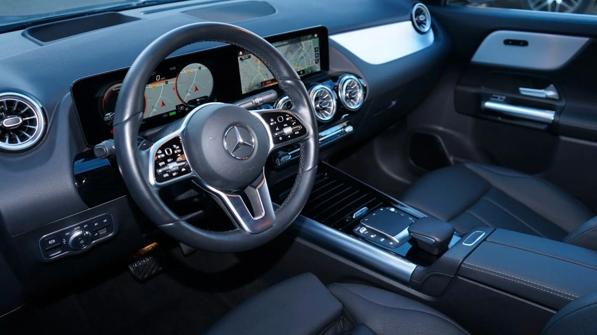 GLA 250 e PROGRESSIVE HUD ACC AHK