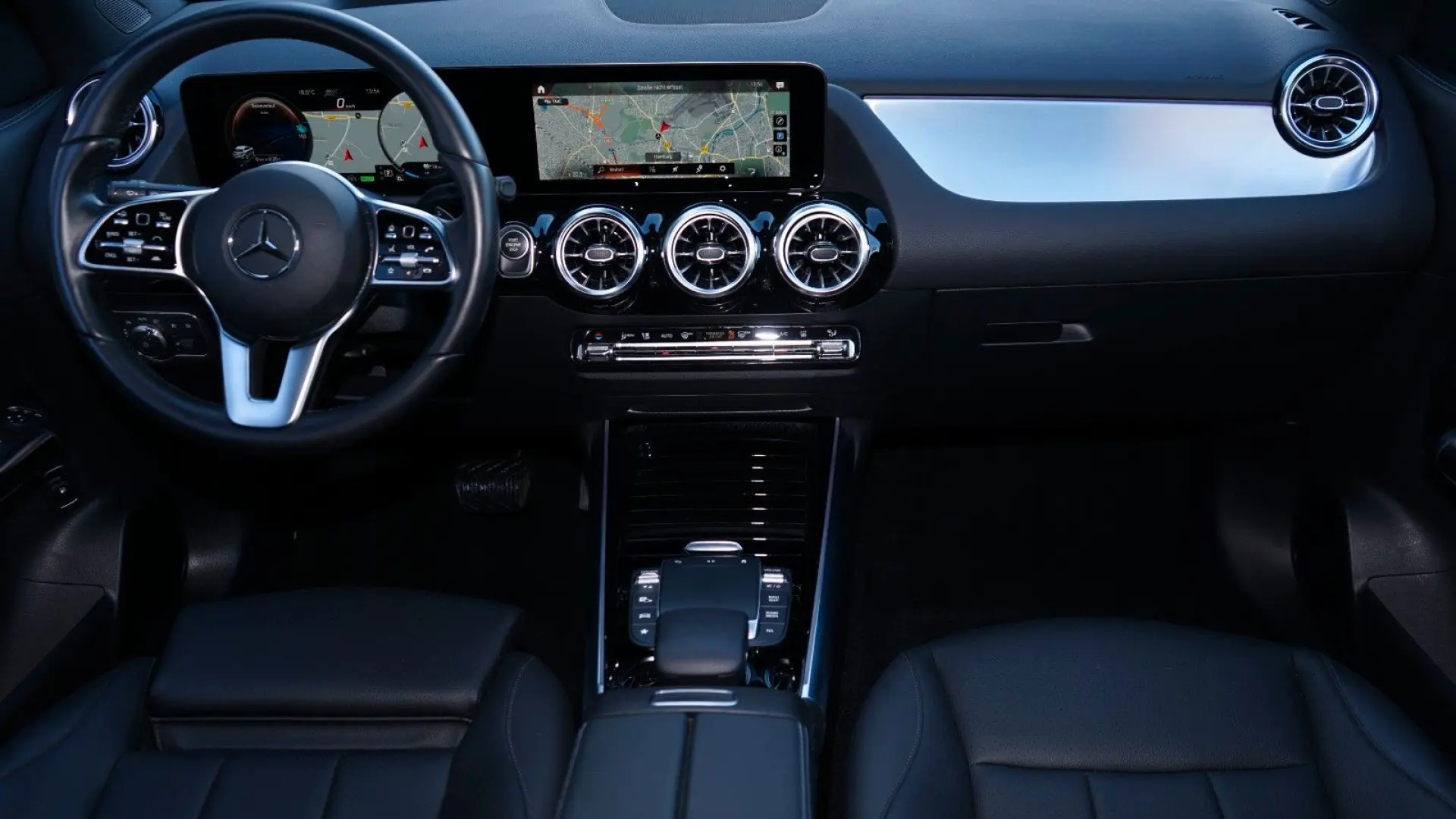 GLA 250 e PROGRESSIVE HUD ACC AHK