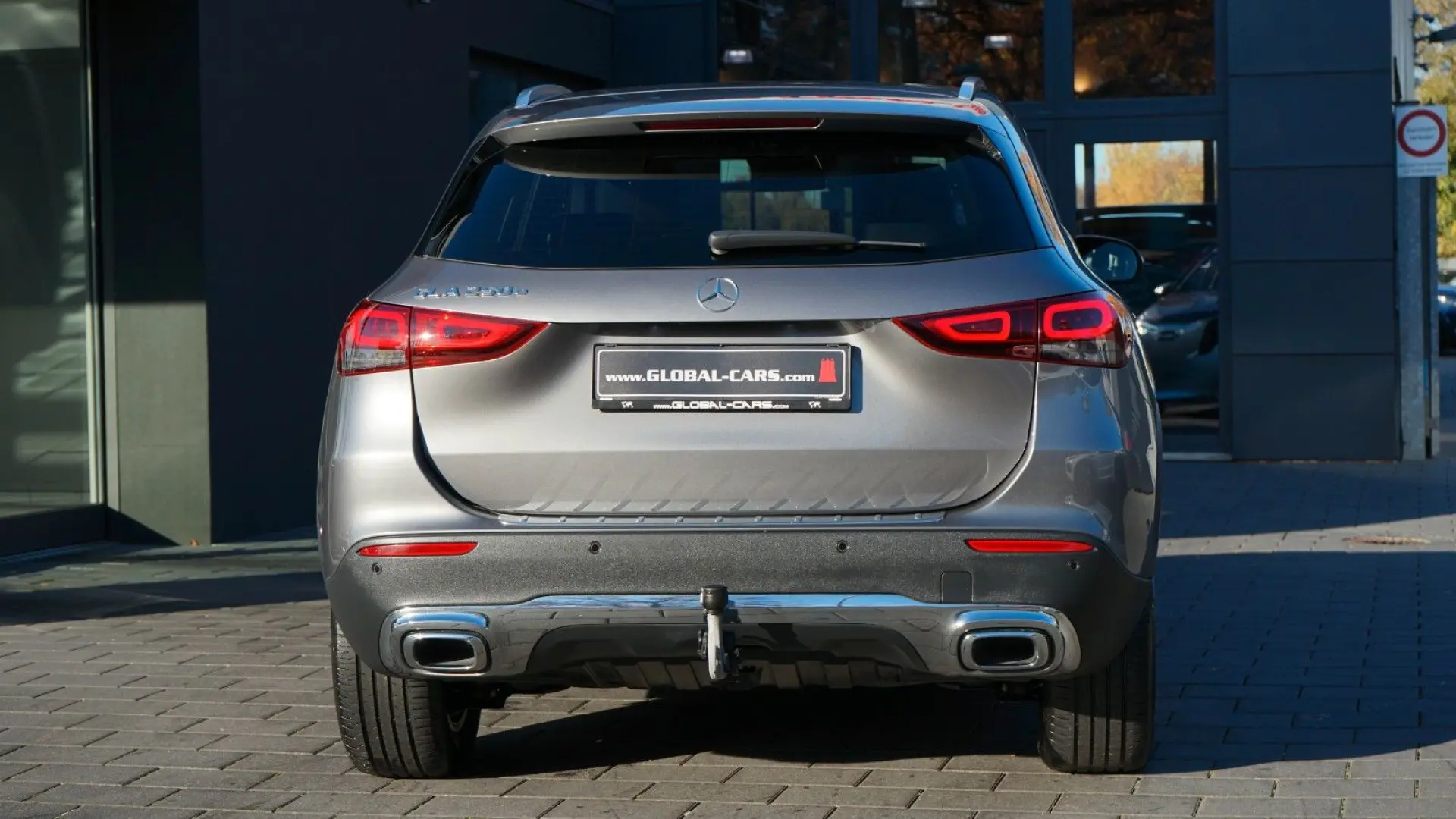 GLA 250 e PROGRESSIVE HUD ACC AHK