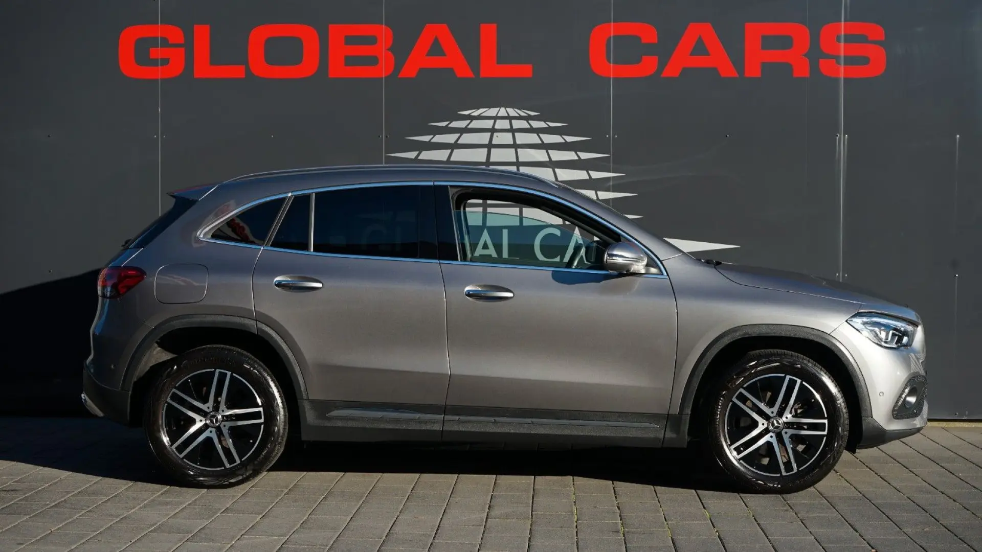 GLA 250 e PROGRESSIVE HUD ACC AHK