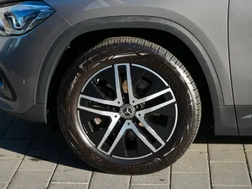 GLA 250 e PROGRESSIVE HUD ACC AHK