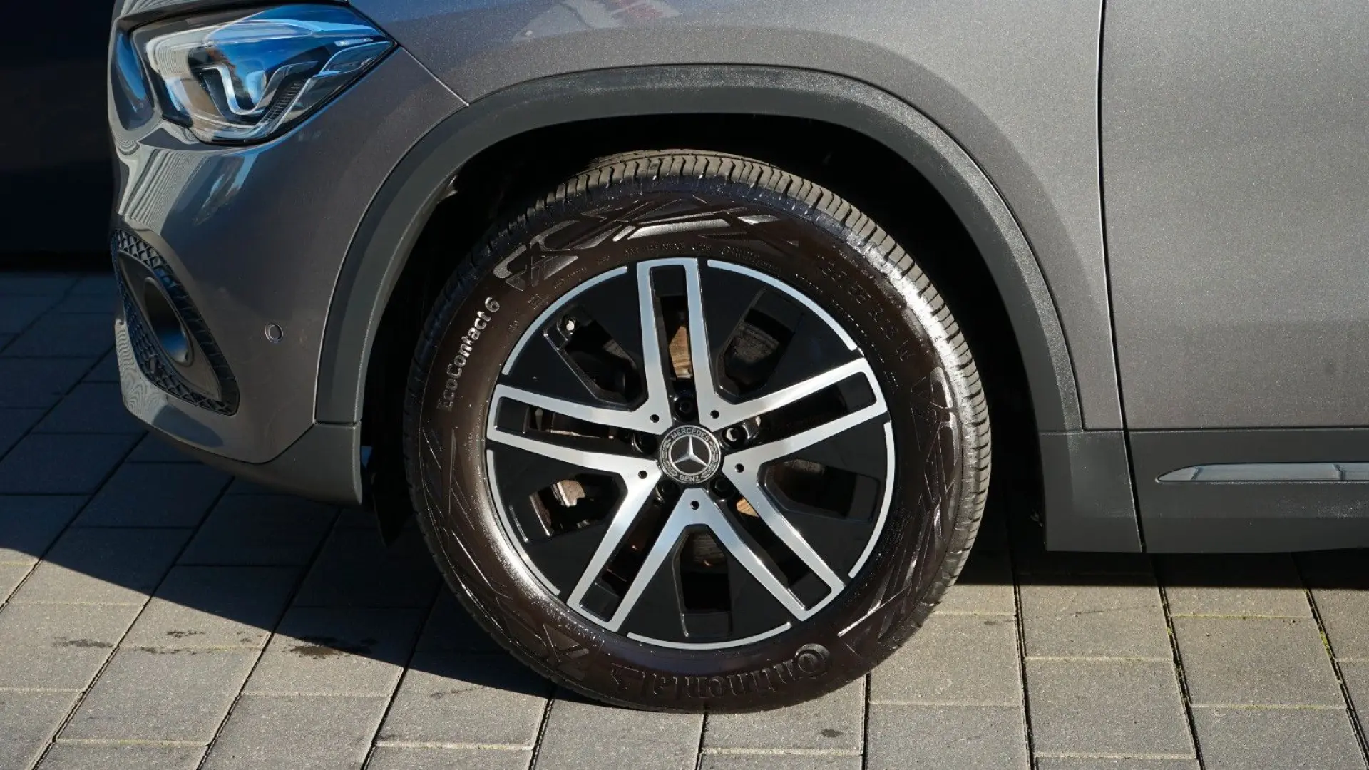 GLA 250 e PROGRESSIVE HUD ACC AHK