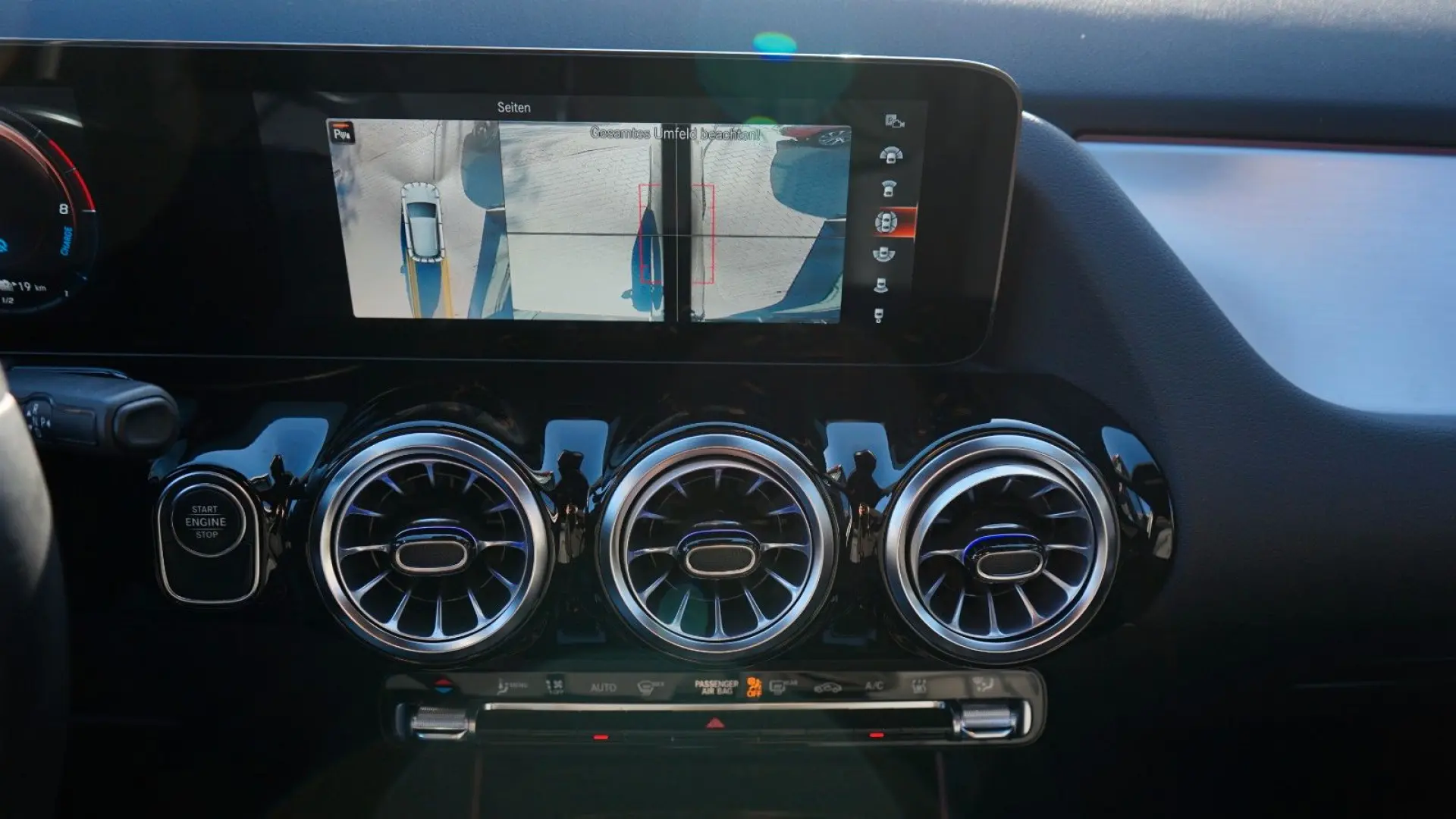 GLA 250 e PROGRESSIVE HUD ACC AHK