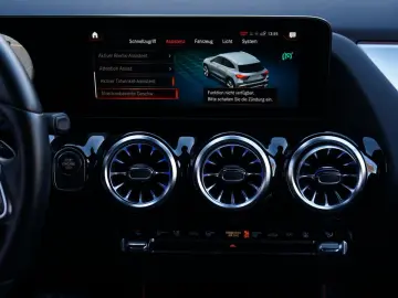 GLA 250 e PROGRESSIVE HUD ACC AHK