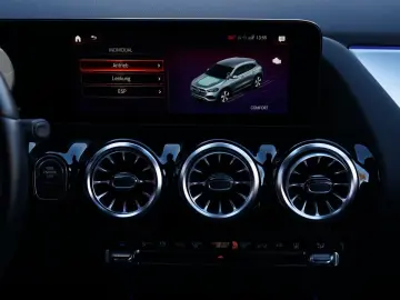 GLA 250 e PROGRESSIVE HUD ACC AHK