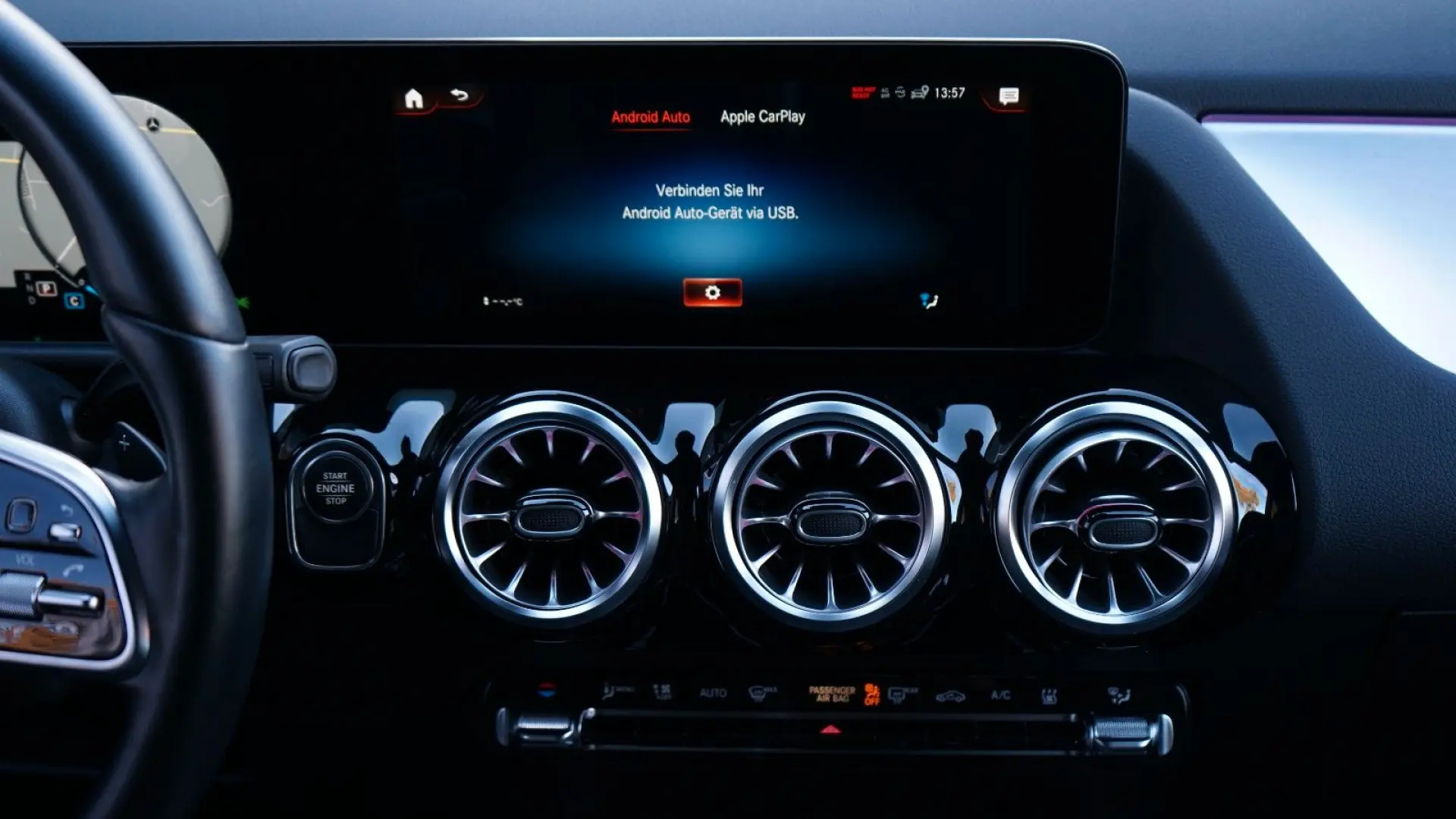 GLA 250 e PROGRESSIVE HUD ACC AHK