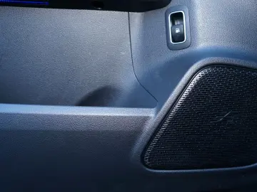 GLA 250 e PROGRESSIVE HUD ACC AHK