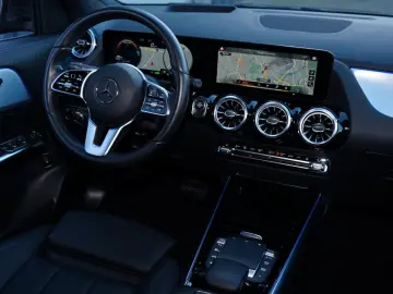 GLA 250 e PROGRESSIVE HUD ACC AHK