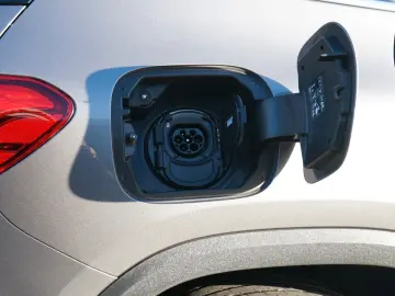 GLA 250 e PROGRESSIVE HUD ACC AHK