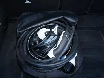 GLA 250 e PROGRESSIVE HUD ACC AHK