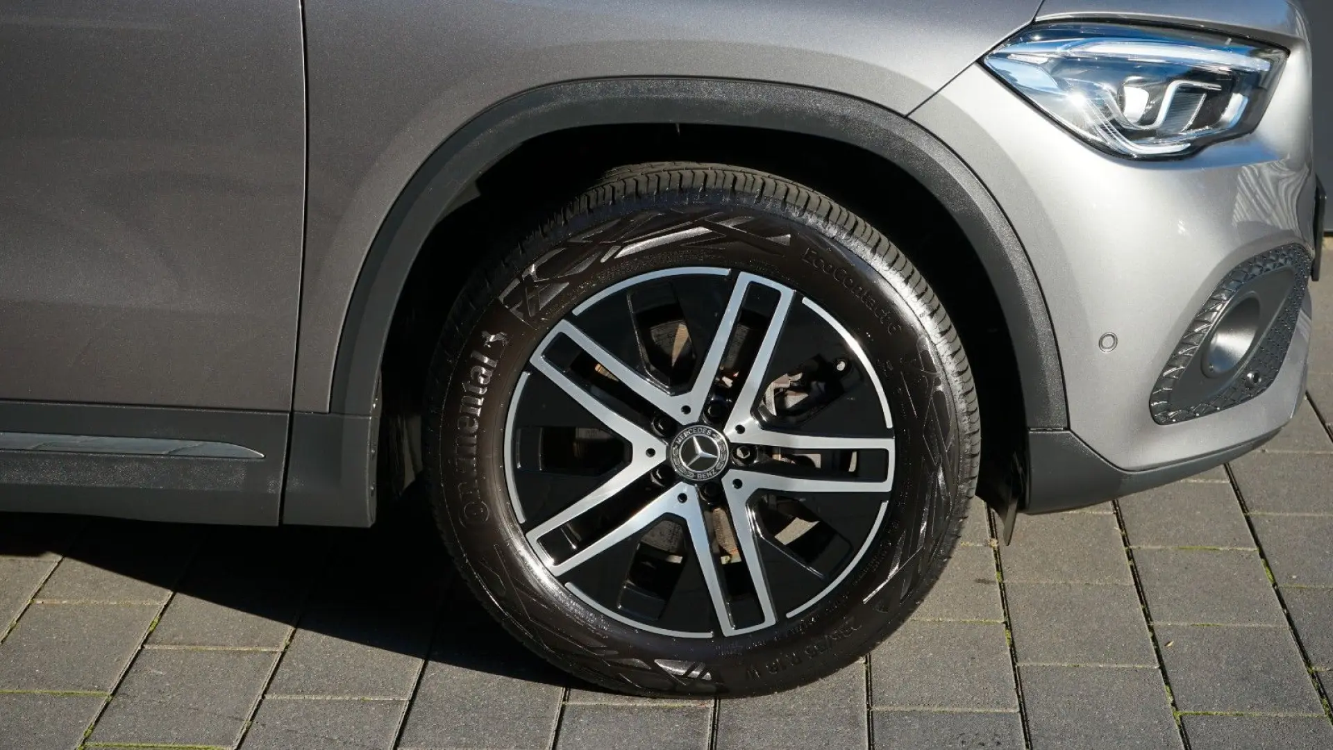 GLA 250 e PROGRESSIVE HUD ACC AHK