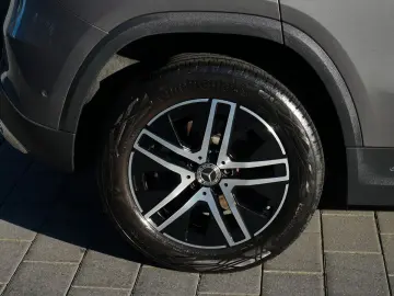 GLA 250 e PROGRESSIVE HUD ACC AHK