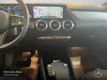 GLA 200 d Style MBeam AHK Kamera Voldig AugmReal