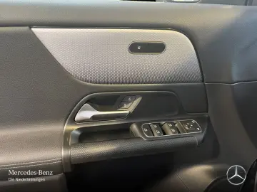 GLA 200 d Style MBeam AHK Kamera Voldig AugmReal