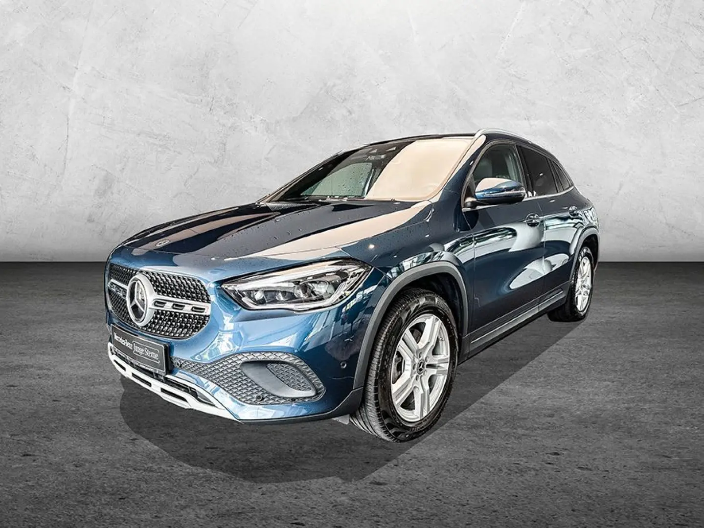 GLA 250 e STYLE MULTIB PANO AHK DISTRONIC KAMERA