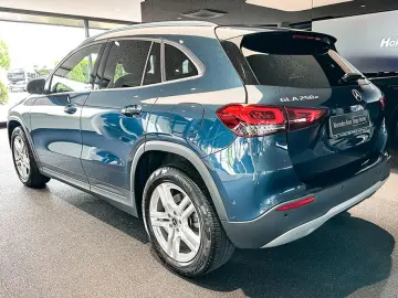 GLA 250 e STYLE MULTIB PANO AHK DISTRONIC KAMERA