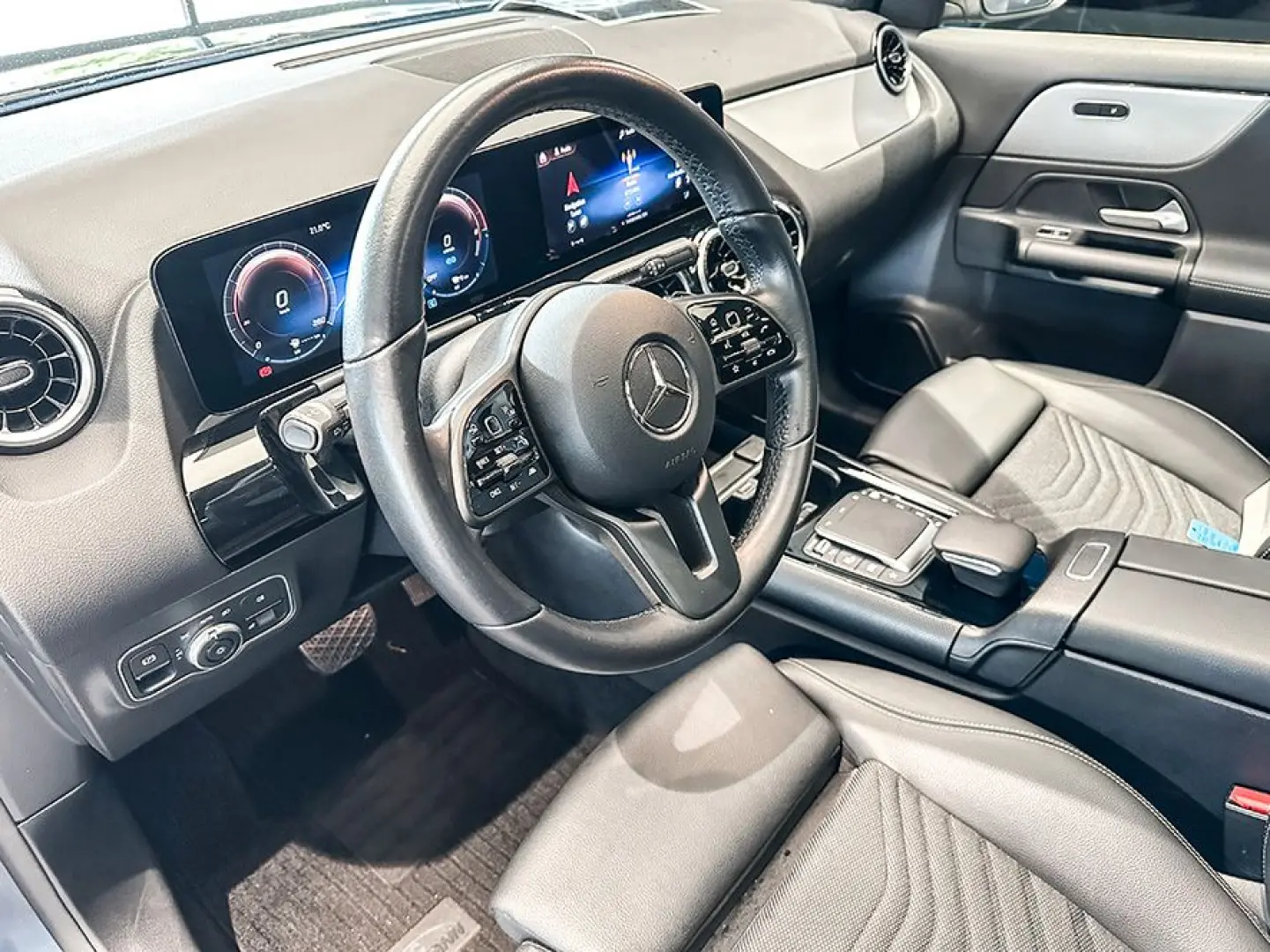 GLA 250 e STYLE MULTIB PANO AHK DISTRONIC KAMERA