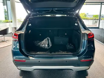 GLA 250 e STYLE MULTIB PANO AHK DISTRONIC KAMERA