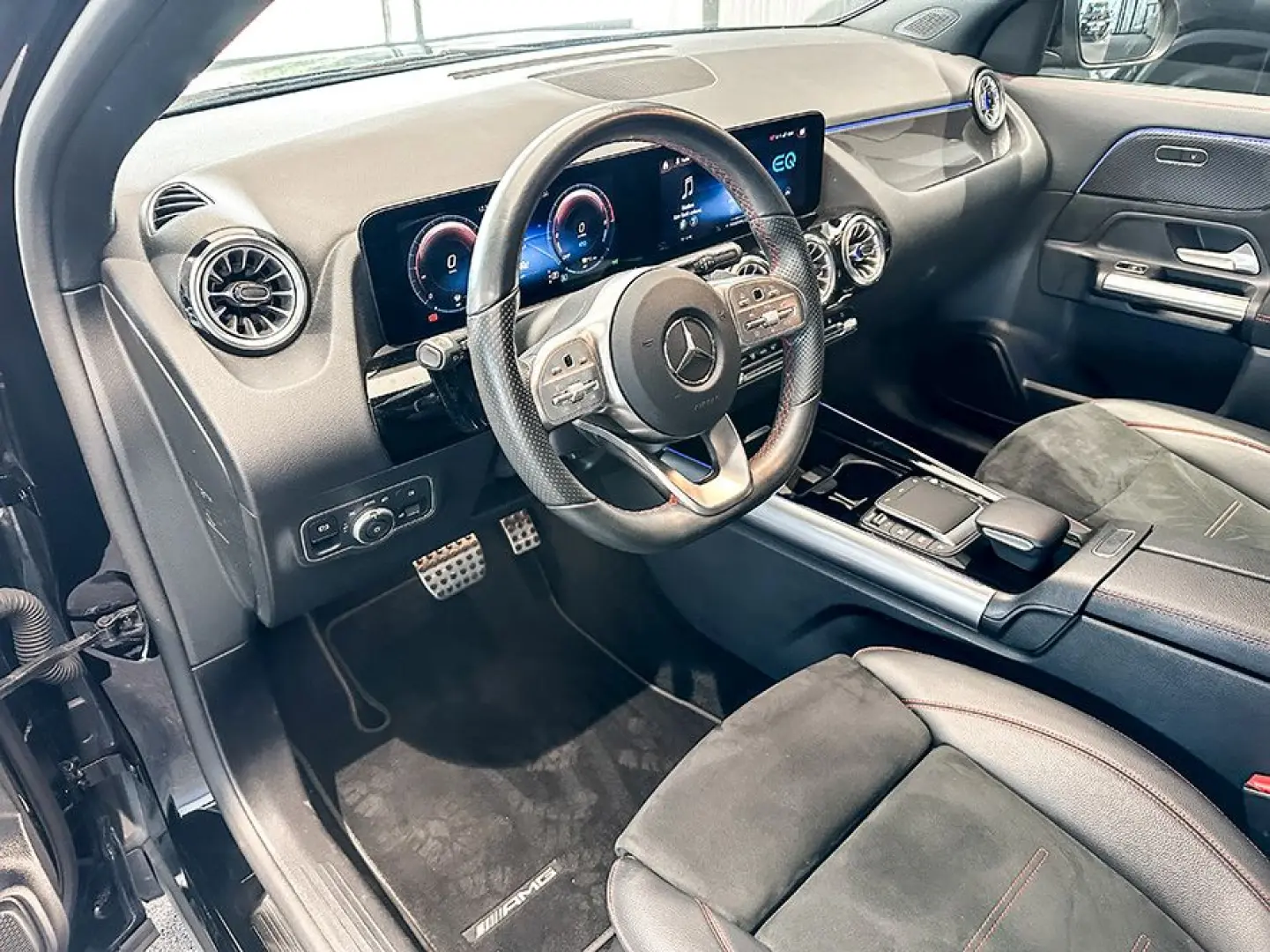 GLA 250 e AMG NIGHT LED AHK MBUX THERMOTRONIC