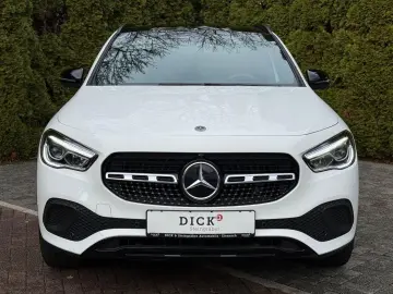 GLA 200 d 7G Night LED MBUX SHZ PANO 360  LEDER