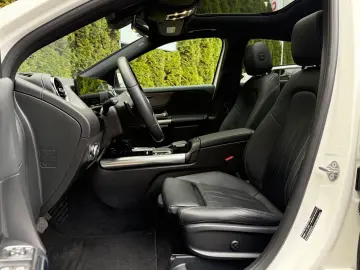 GLA 200 d 7G Night LED MBUX SHZ PANO 360  LEDER