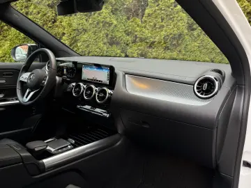 GLA 200 d 7G Night LED MBUX SHZ PANO 360  LEDER