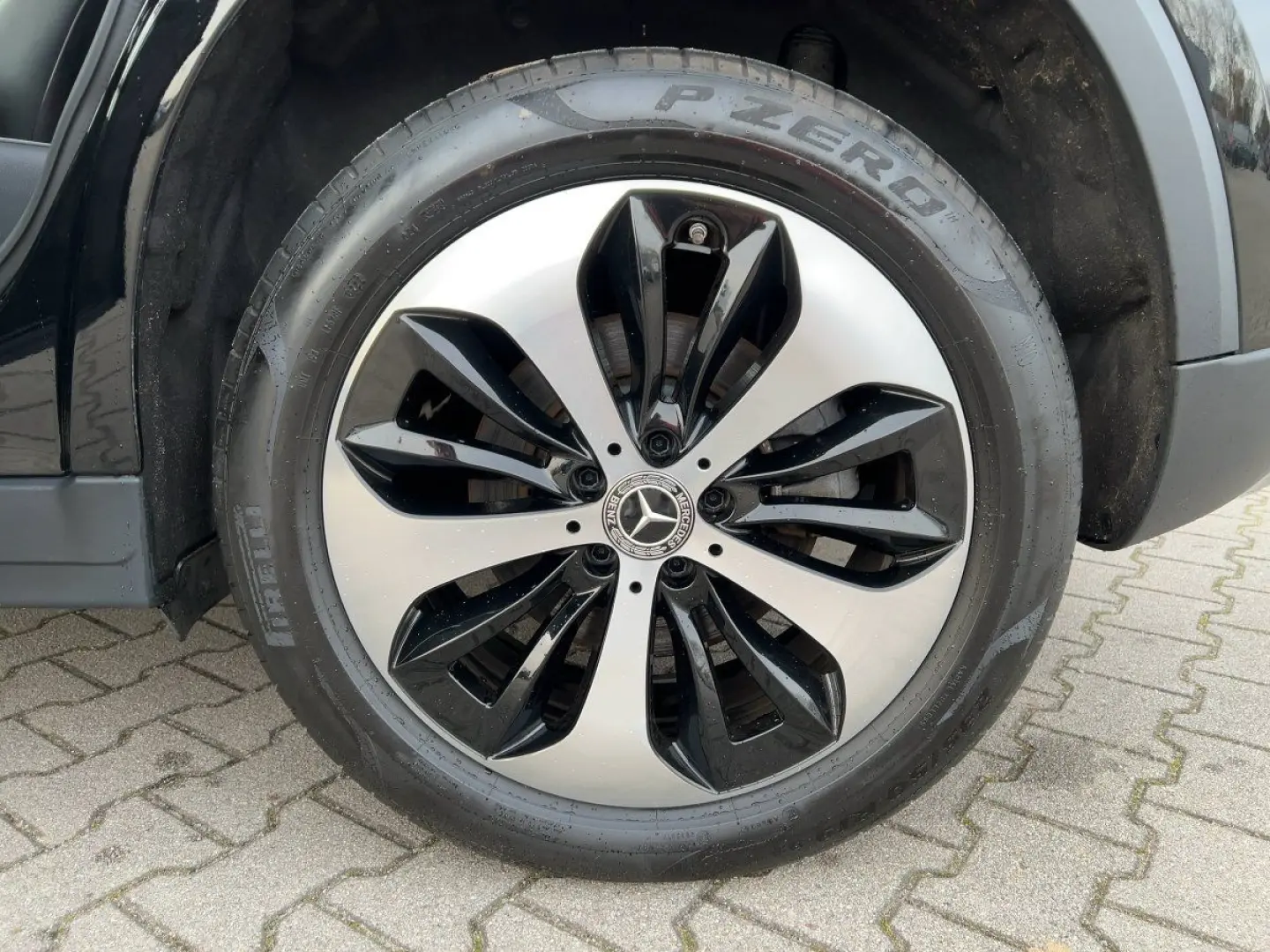 GLA 250 e Progressive Burm KeyGo MBeam TWA 360