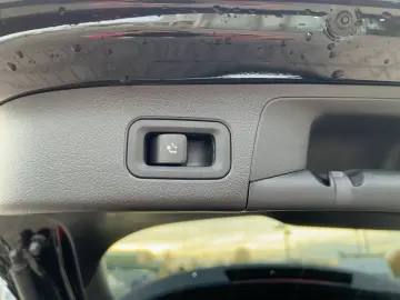 GLA 250 e Progressive Burm KeyGo MBeam TWA 360