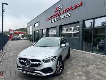 GLA 220d Style 4-Matic 1.HD KAMERA NAVI SHZG AHK