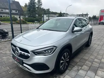 GLA 220d Style 4-Matic 1.HD KAMERA NAVI SHZG AHK