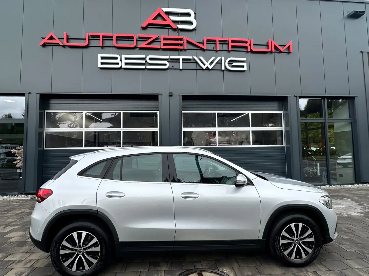 GLA 220d Style 4-Matic 1.HD KAMERA NAVI SHZG AHK